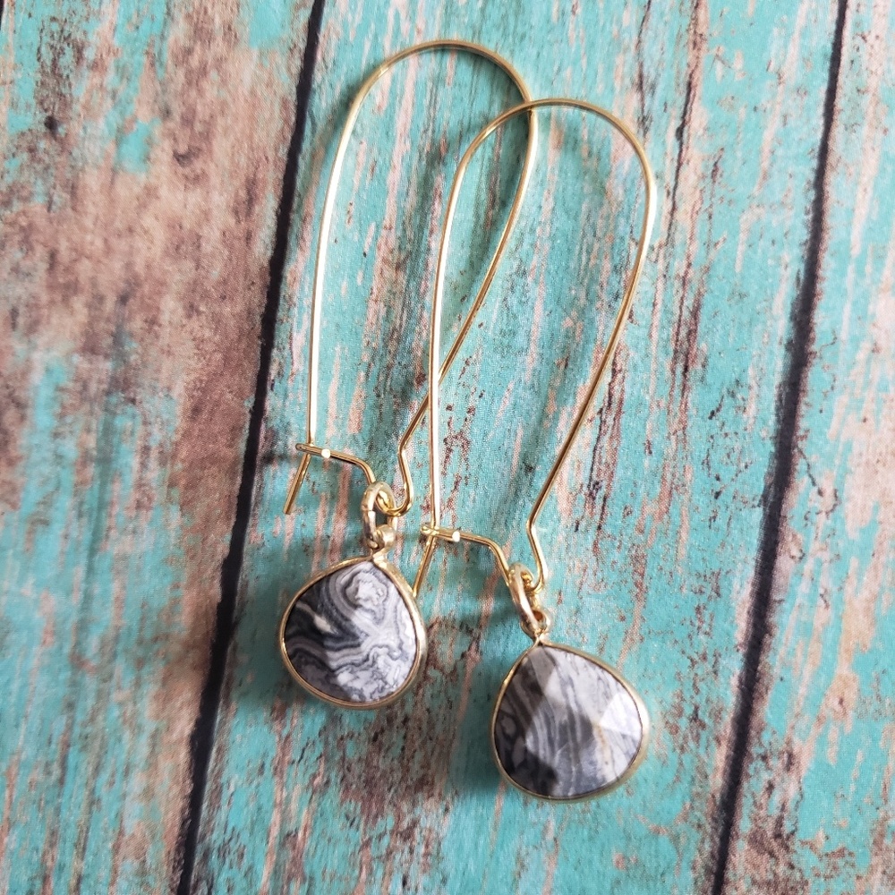 Stone drop earrings (handmade)